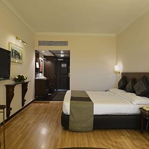 Club Executive Deluxe Room